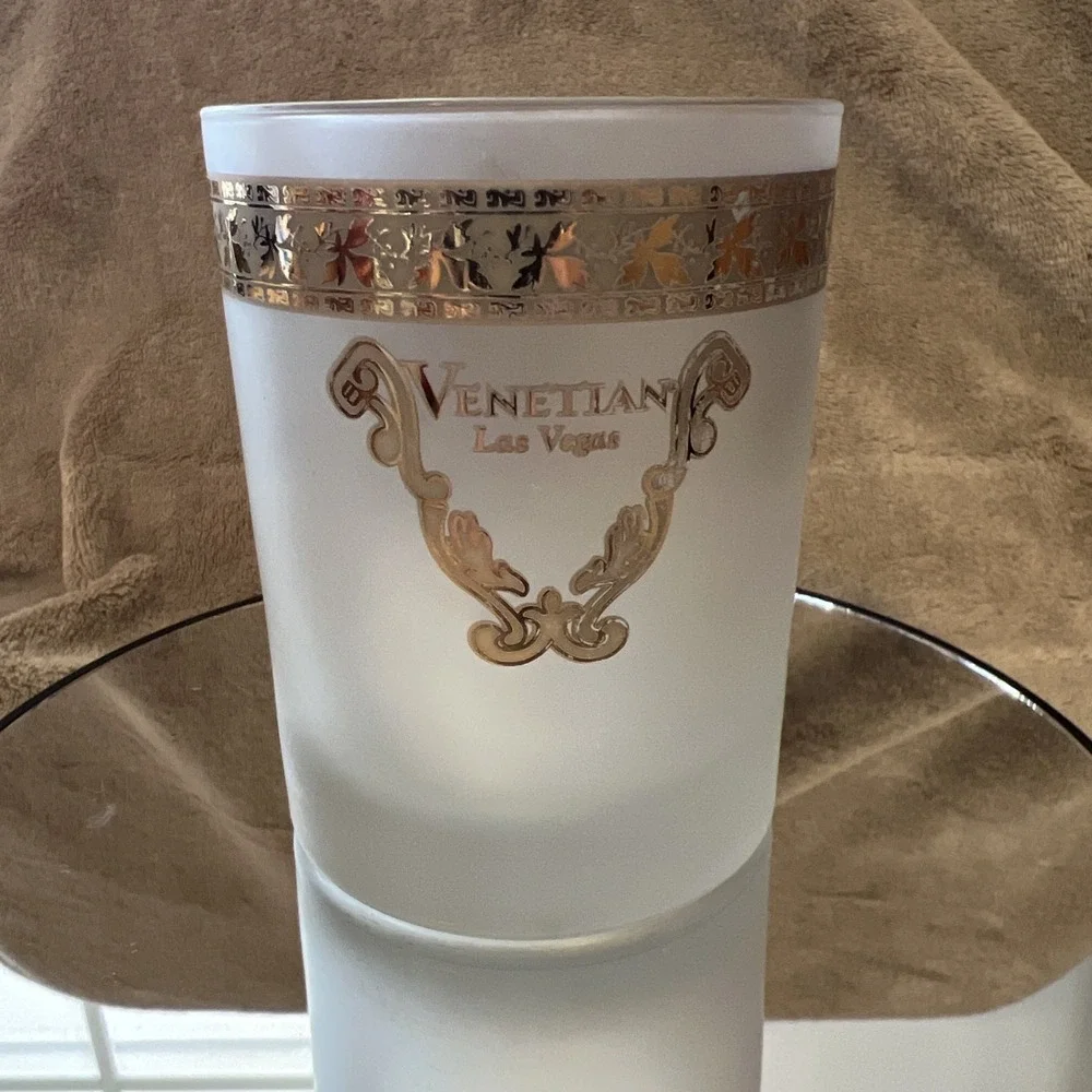 Venetian Las Vegas Whiskey Rocks Glass 8oz Casino Gold Rim Logo‎ Frosted